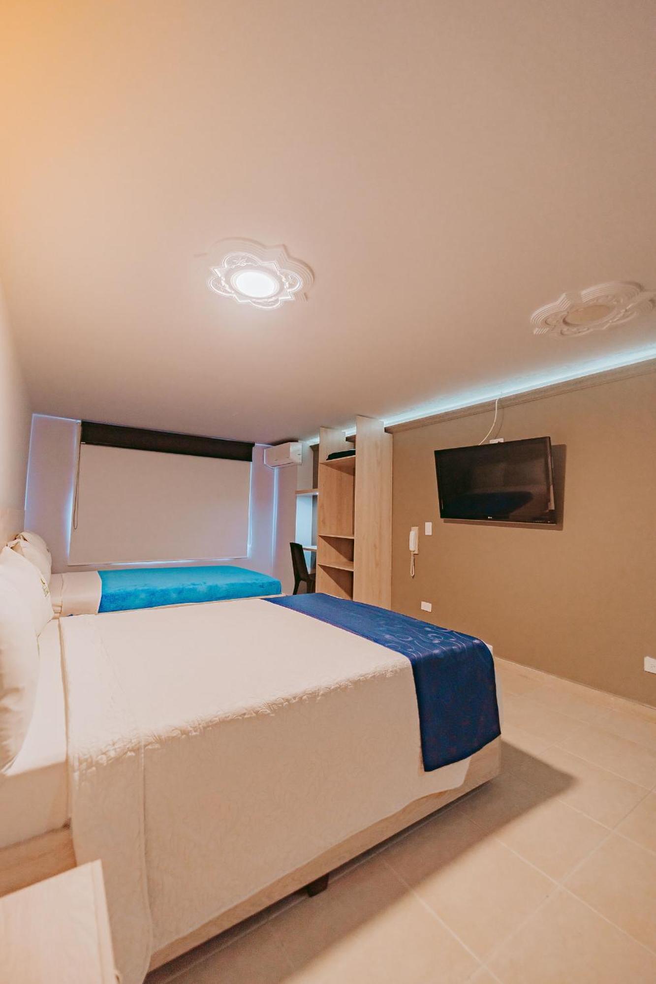 Hotel Verano 이바게 외부 사진
