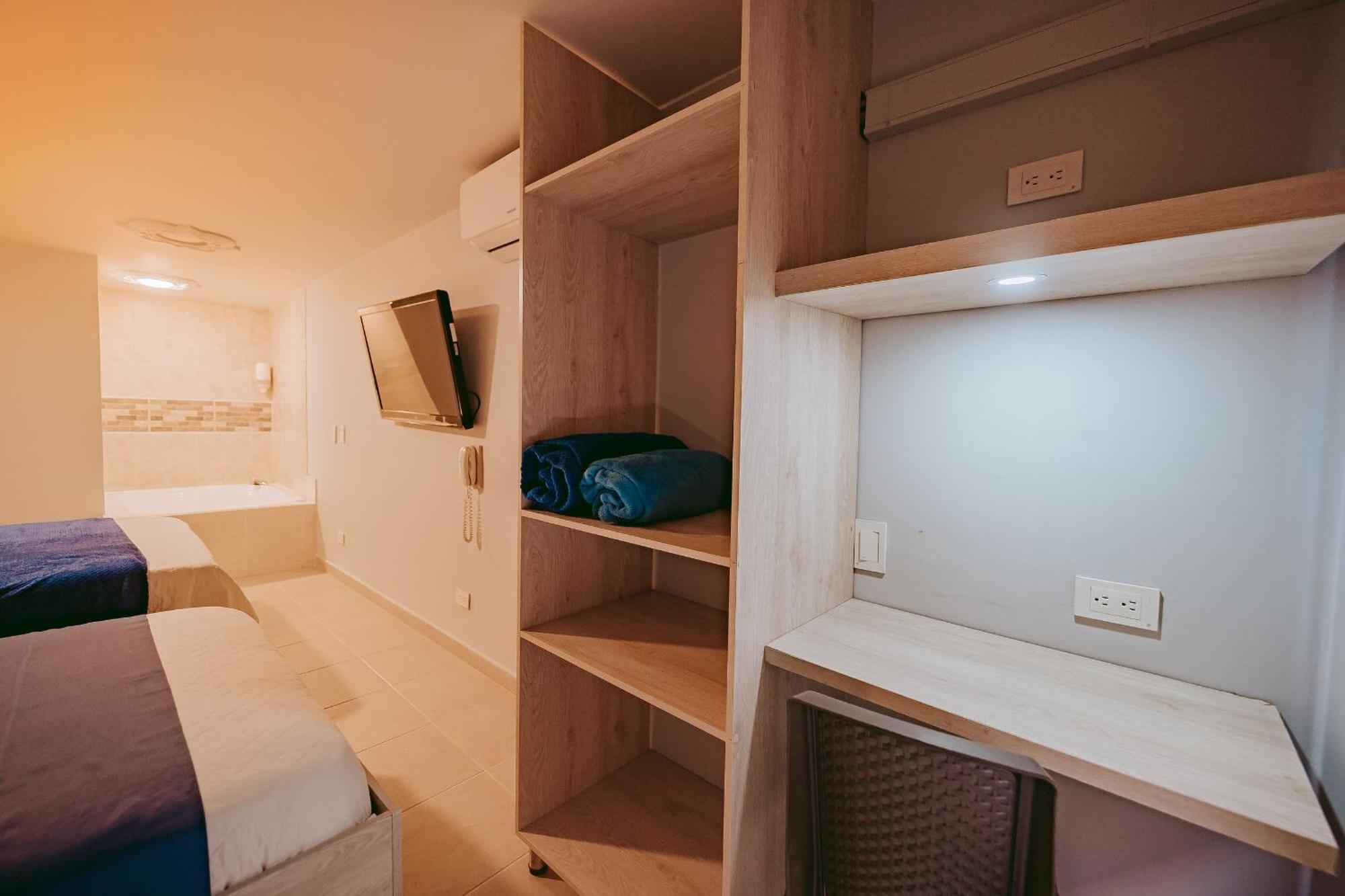 Hotel Verano 이바게 외부 사진